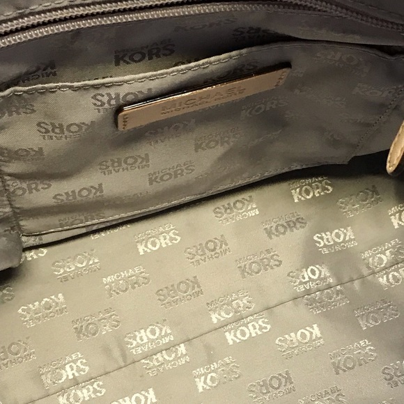 Michael Michael Kors Metallic Bag - Picture 9 of 11